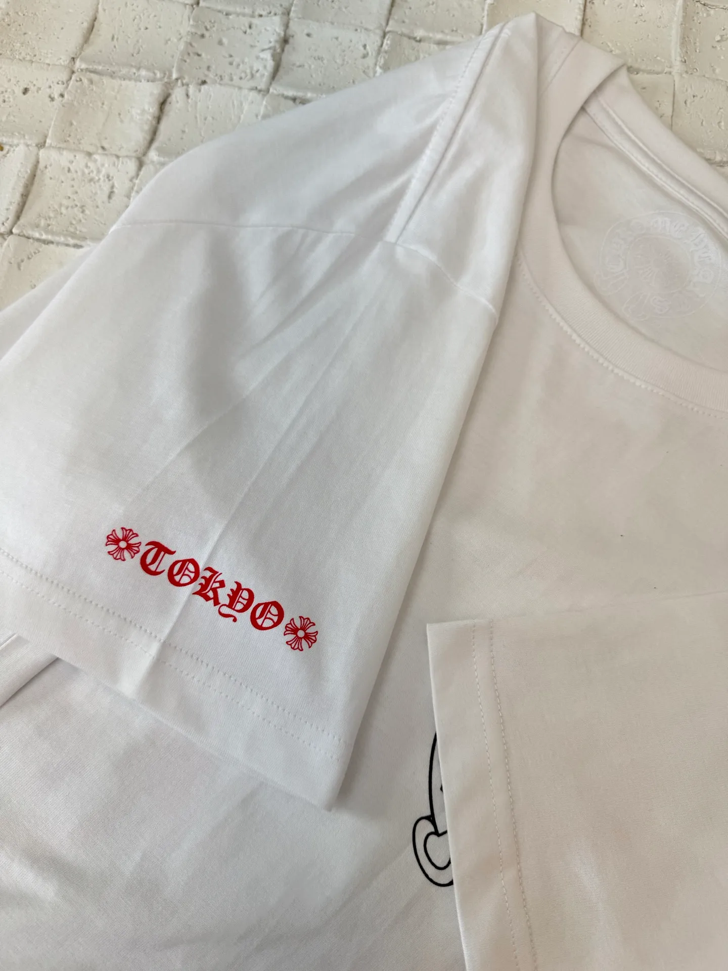 🅿️290 Come Heart*/Cro Heart 25Ss new red lips flag short-sleeved T-shirt. The fabric is made of 26-woven 200g cotton. The version is enlarged according to customer needs. The printing uses water slurry printing. Special imported slurry. Customized supporting accessories. Size: S/M/L